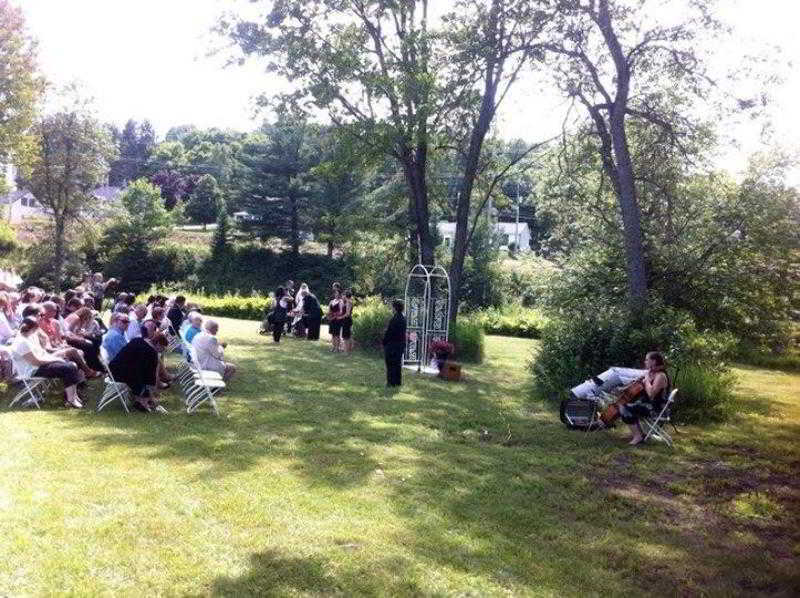 Sword Inn Bancroft Buitenkant foto